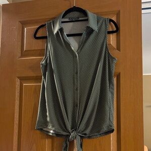 Polka Dot Sleeveless Blouse - Green